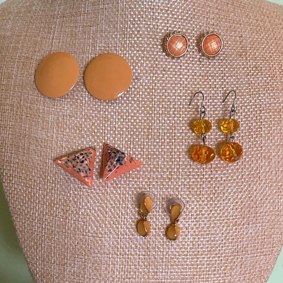 Stylish 5 Piece Orange and Gold Earring Lot - Picture 1 of 7